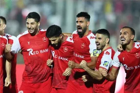 ابهام در ترکیب پرسپولیس / بازوبند کاپیتانی پرسپولیس به چه کسی می‌رسد؟