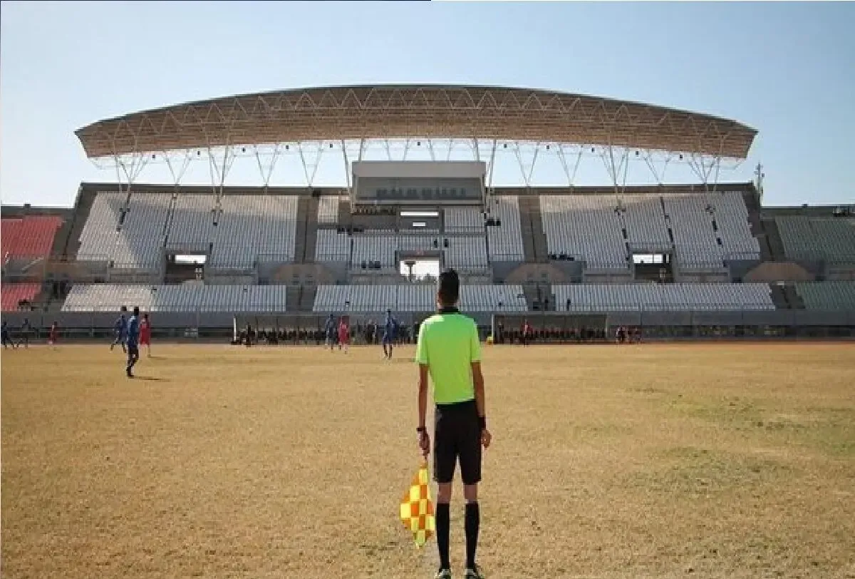 سرقت از رختکن داوران جنجالی شد