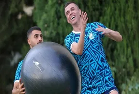 پرونده آسانی پیچیده‌تر شد؛ زایتسف سلاح پرسپولیس مقابل استقلال؟