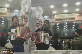 آواز بهشتی؛ دو دوره گرد تو مشهد با خوندن لب کارون آغاسی همه رو بردن به آبادان