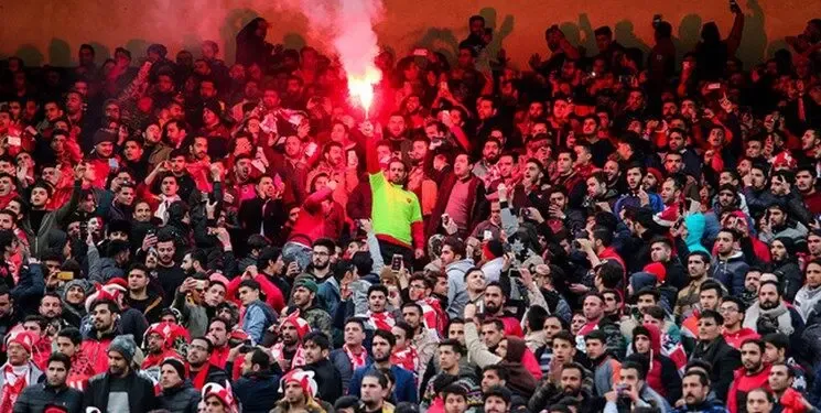 شعار عجیب هواداران پرسپولیس در بازی دیروز!