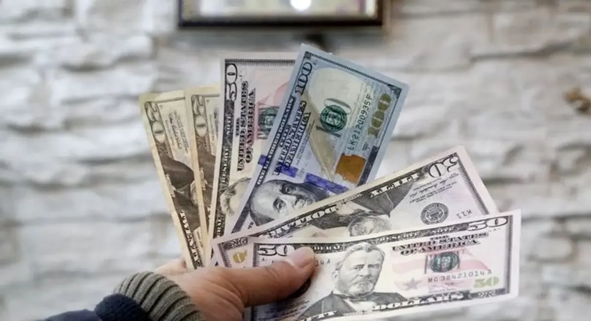 ۵ پیش‌بینی از قیمت دلار در سال ۱۴۰۱؛ شوک ارزی در راه است؟