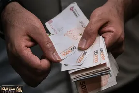 سورپرایز دولت در خصوص مبلغ عیدی کارمندان و بازنشستگان