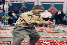 آواز شاد؛ پیرمرد سرخوش انقد ماهرانه رقصید جوونا از ترس اینکه پیشش ضایع نشن نیومدن وسط