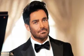 آواز احساسی؛ رضا گلزار زده تو فاز شکست عشقی و برای آیسان رو به دریاچه خوند