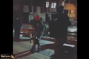 آواز خیابانی؛ اوج خلاقیت به این میگن با عروسک گردون چه آهنگی میزنن فقط حرکت موزونش