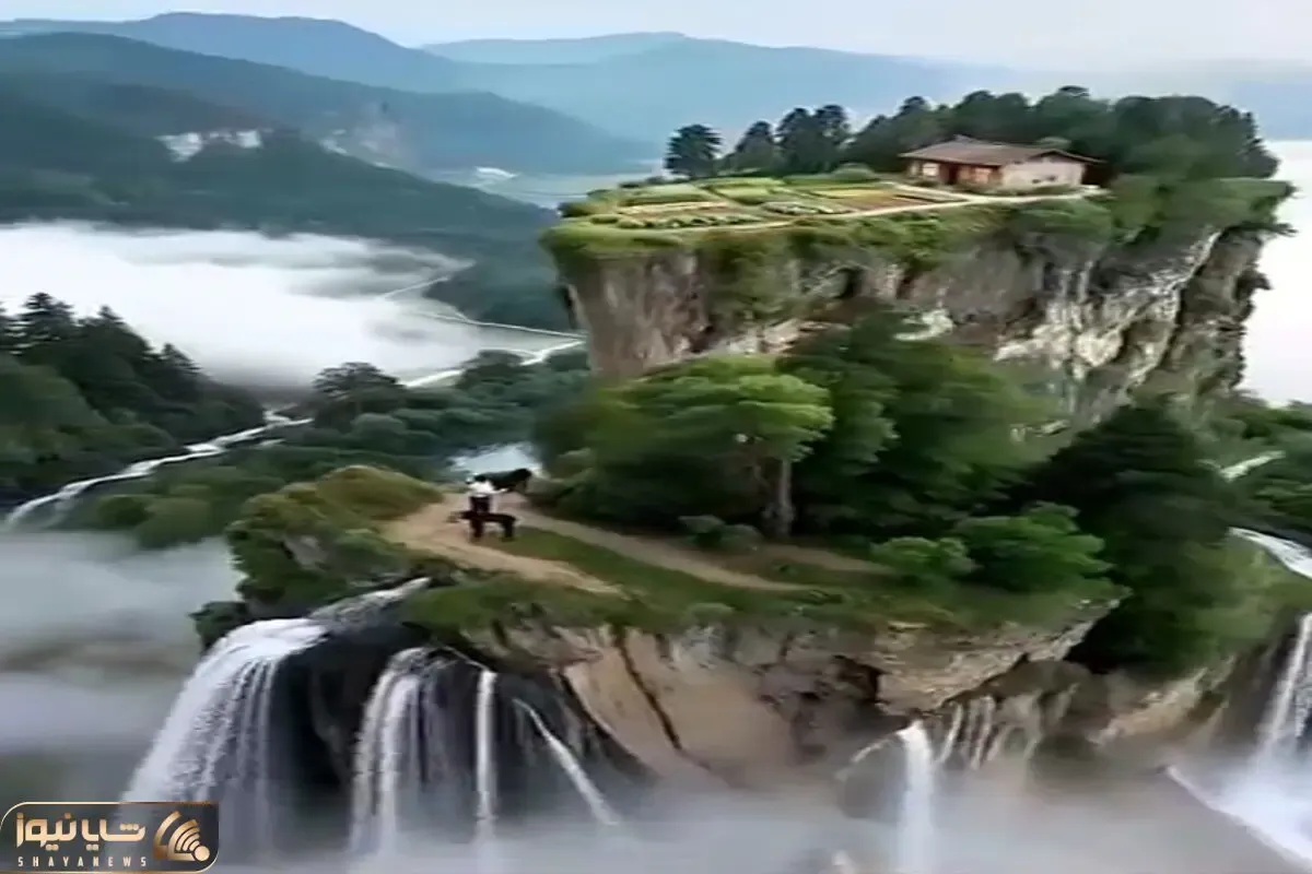معماری خلاقانه؛ خونه و مزرعه اختصاصی ساختن بالا صخره از دور تا دورش آبشار میریزه