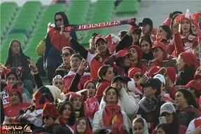 ۲ تماشاگر زن مسابقه پرسپولیس و تراکتور بازداشت شدند