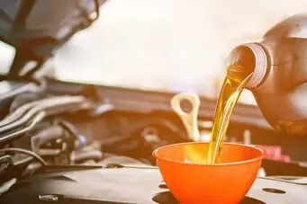 روغن سوزی موتور خودرو چرا و چگونه رخ می‌دهد؟