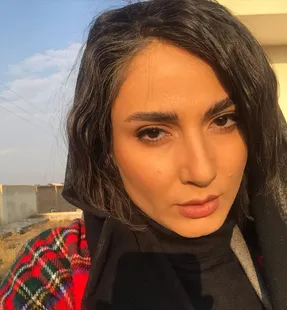 عکس خانم بازیگر سمیرا حسن پور با مو های پریشان!