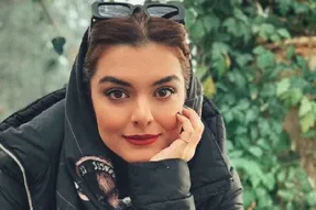 دنیا مدنی ژست کم آورد؛ سر و ته شد! +عکس
