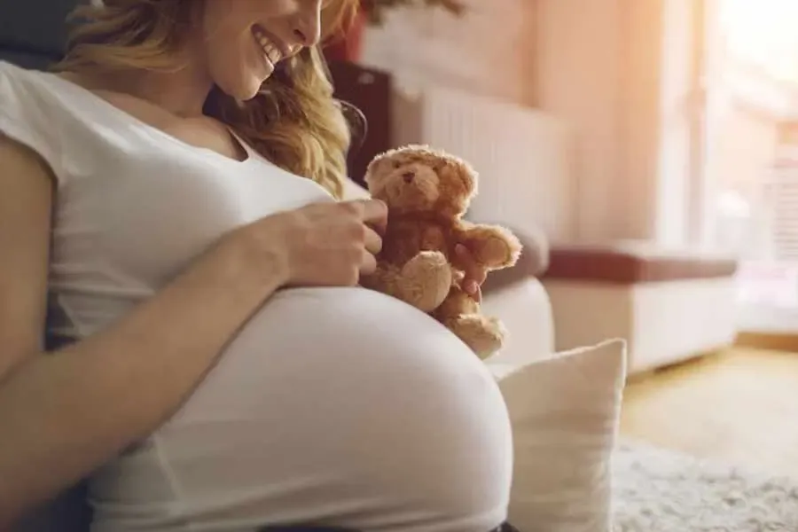 چرا برخی خانم ها خیلی سخت باردار می شوند؟