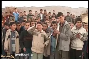 آواز محلی؛ ماشاالله جمعیت بکس تو کوه و کمر چه آهنگ کرمانجی خفنی میخونن فقط دست زدنشون