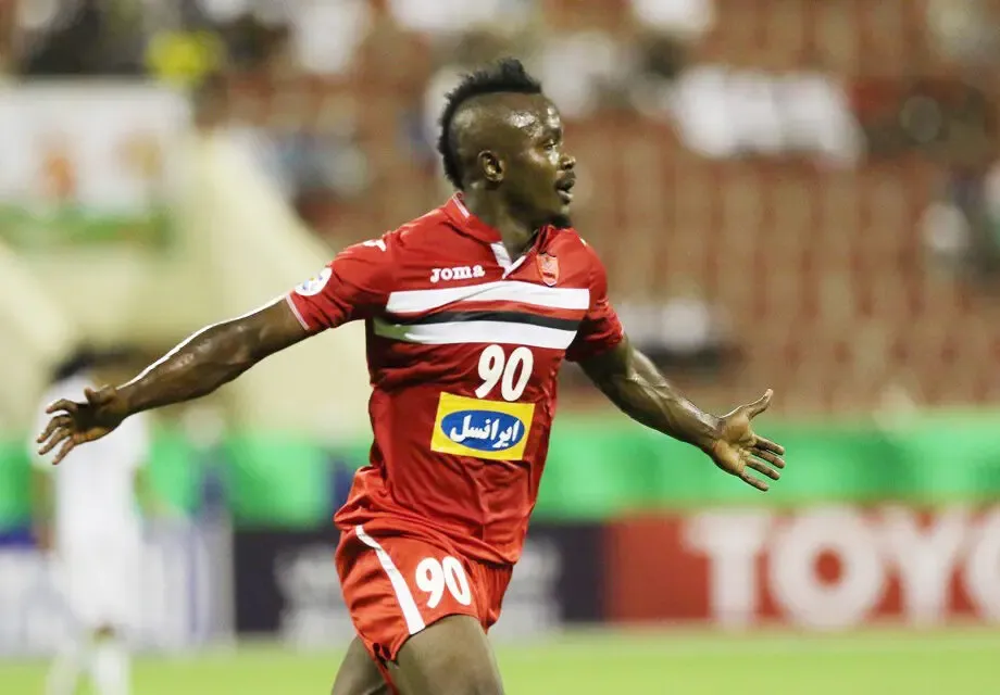 (ویدیو) شادی گل زننده و  منشوری منشا با پیراهن پرسپولیس!
