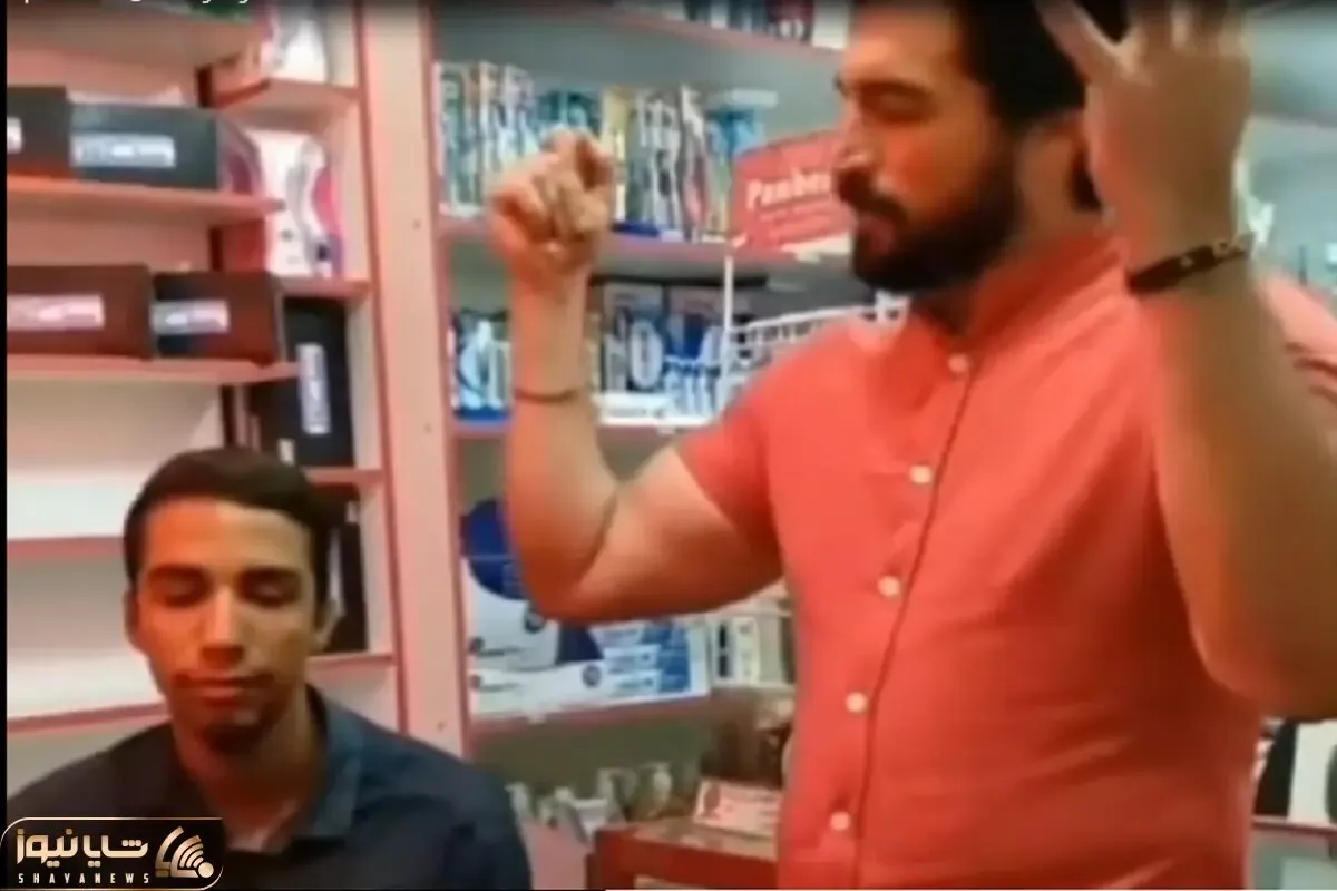 آواز بهجتی؛ دو جوان هنرمند تو سوپرمارکت ساز زدن و عطر اقاقی ابراهیم حامدی رو خوندن