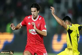 ستاره پرسپولیس، مصدوم به تهران برمیگردد