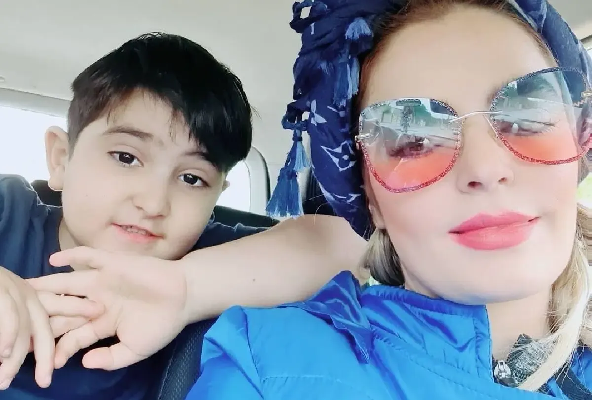 (عکس) عینک عجیب و فضایی خانم بازیگر!