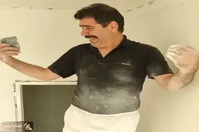 آواز شاد؛ مرد گچ کار رقص قلب شوک زده میره بندری هر کی همکارش باشه عمرا پیر بشه کنارش
