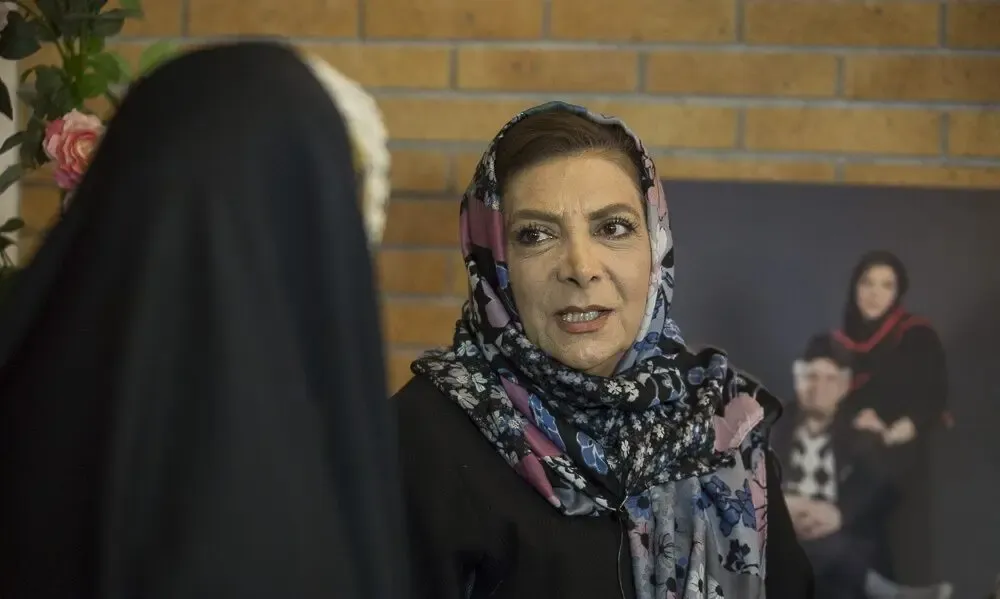 صحبت های بهاره رهنما و مهوش وقاری در مراسم سوم و هفتم محسن قاضی مرادی