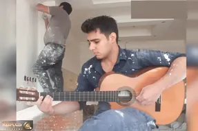 آواز خیابانی؛ پسر خوشتیپ گچ کار چه احساسی از رضا بهرام خوند چه معروفه