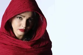 عکس های اینستاگرامی خانم بازیگر هنگام زدن واکسن ایرانی برکت!