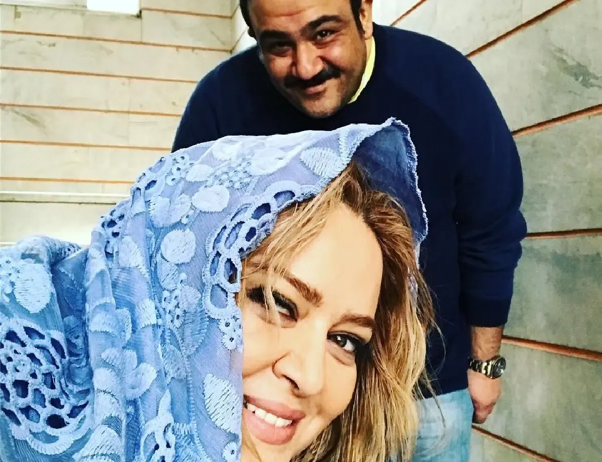 عکس مهران غفوریان با بهاره رهنما و یقه بازش!