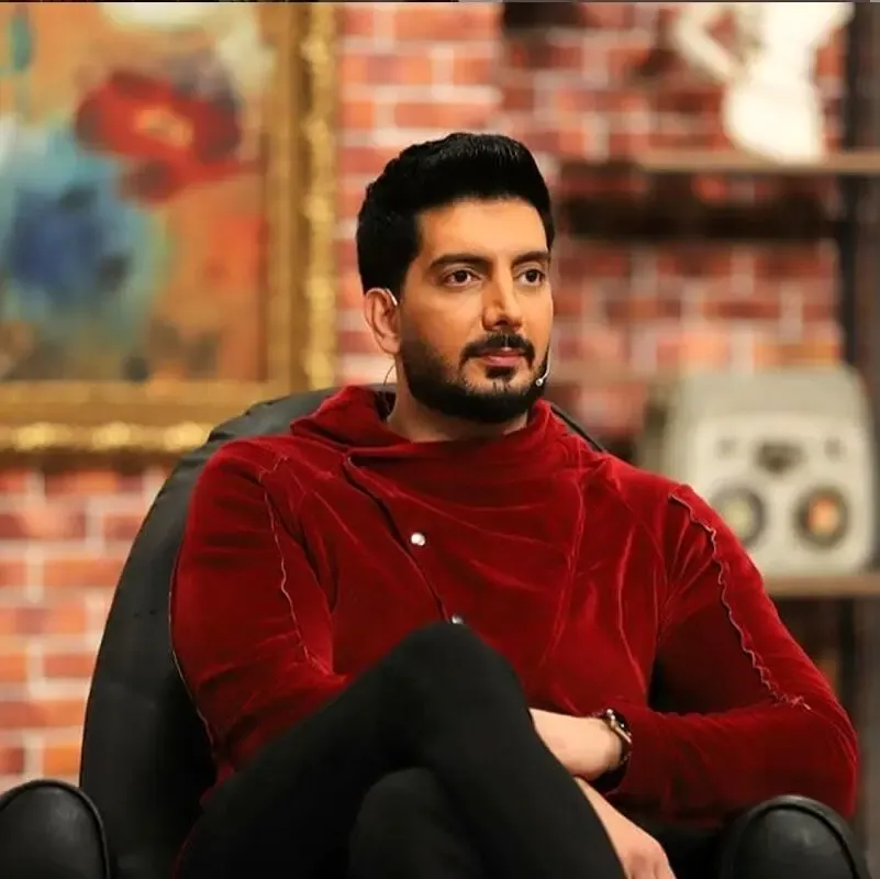ماجرای اشک ریختن فرزاد فرزین وسط کنسرت بخاطر علی انصاریان