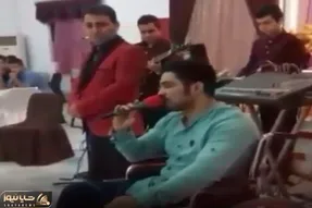 آواز احساسی؛ مرد رو ویلچر شاید پای راه رفتن نداشته باشه ولی با این صدا بال پرواز داره