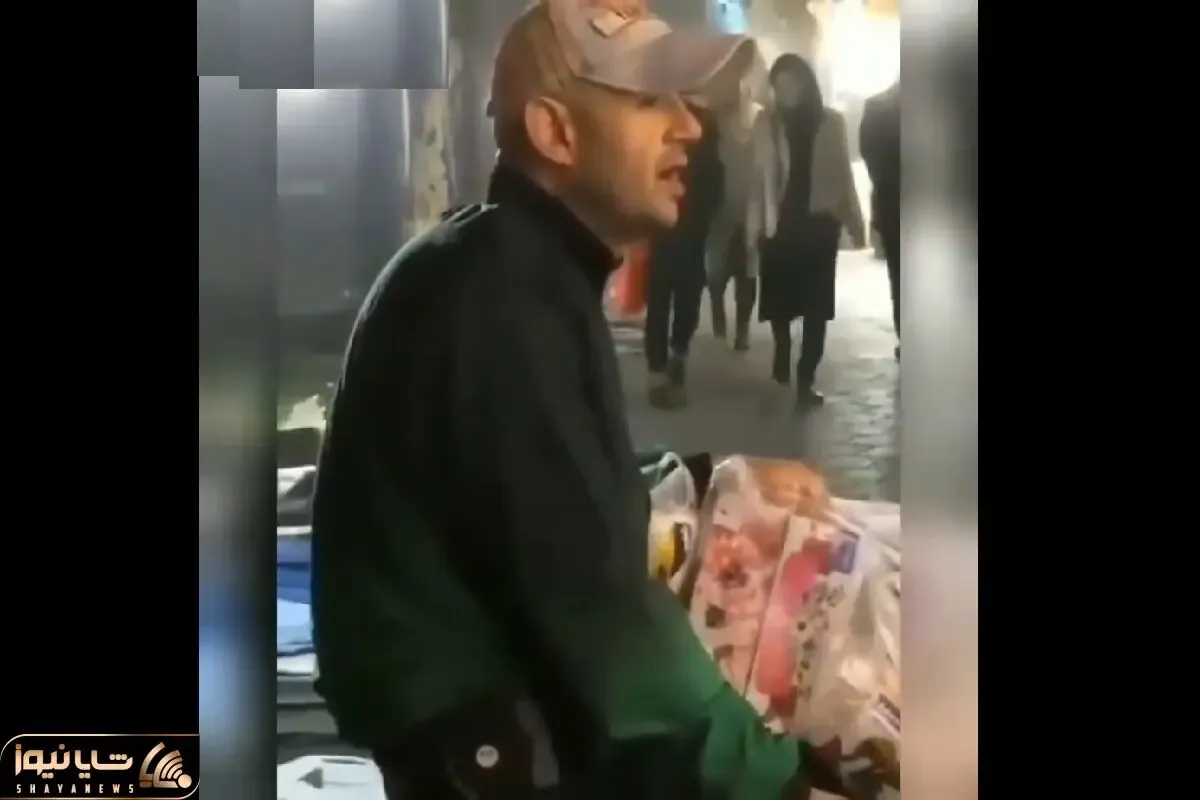 آواز خیابانی؛ دستمال فروش معروف با این آهنگ خفن ترکوند و بین مشتریا ولوله انداخت!
