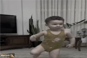آواز شاد؛ بچه دعوایی اخماشو گره زد تو هم طناز من ای ناز من میخونه فقط زور زدناش