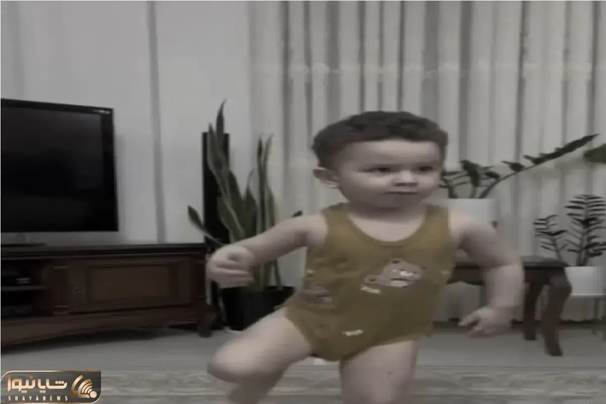 آواز شاد؛ بچه دعوایی اخماشو گره زد تو هم طناز من ای ناز من میخونه فقط زور زدناش