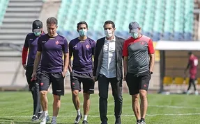 پرسپولیس باید راه استقلال و سپاهان را دنبال کند!