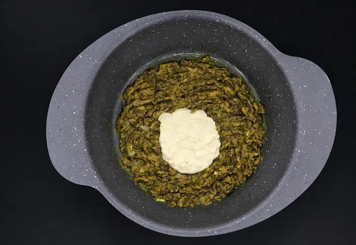 اضافه کردن کشک به بادمجان