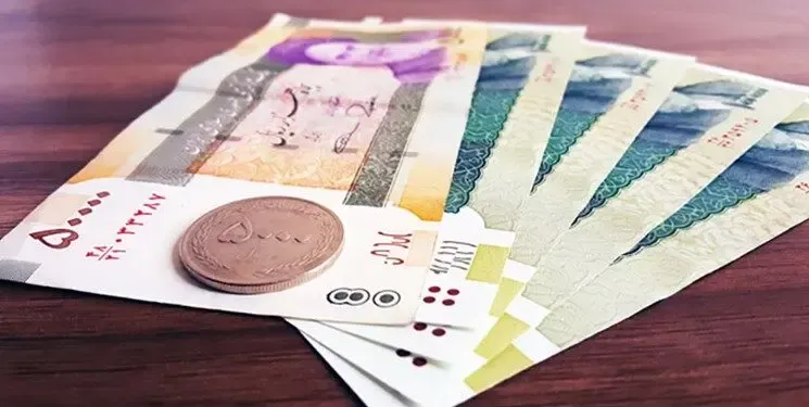 بازنشستگان تا آخر خرداد  منتظر 2 واریزی باشند