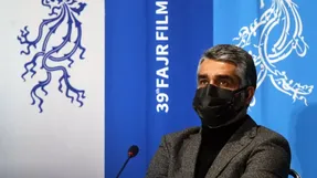 (عکس) وقتی پژمان جمشیدی هم سیگاری می شود!