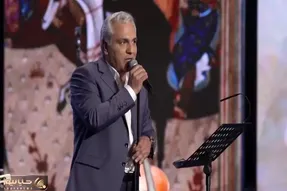 آواز شاد؛ مهران مدیری تو کنسرتش واسه همه خط و نشون کشید و گفت باید باهاش بخونن