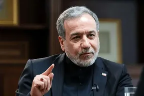 عراقچی شرط ازسرگیری مذاکرات با آمریکا را اعلام کرد؛ تنگه هرمز باز می‌شود؟