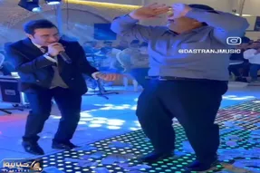 آواز شاد؛ پیرمرد هم قواره آرنولد با ناری ناری من سنه قوربان جوری رقصید خواننده شوکیده