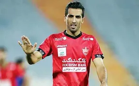 مصدومیت فوق ستاره پرسپولیس جدی تر شد؛ احتمال سفر به خارج از کشور برای عمل!