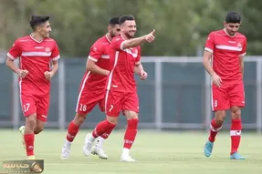 ستاره پرسپولیس: استقلالی ها می‌گفتند عجب فوتبالی بازی می‌کنید!