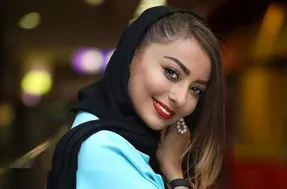 نفیسه روشن با گوشواره ای عجیب از نمایی خیلی خیلی نزدیک!