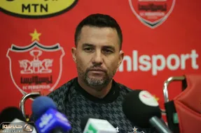 پرسپولیس با دو مهاجم بازی می کند؟