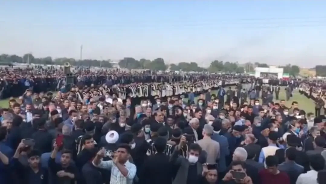 جنجال مراسم ۳ هزار نفری برای کدخدای روستا!