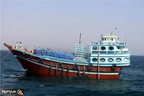 توقیف سه لنج صید ترال در جاسک/ ۱۱ متهم بازداشت شدند