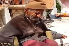 آواز شاد؛ پیرمرد مجلس گرم کن تو پیری اینطوری شاد جوونیاش چه آتیش پاره ای بوده