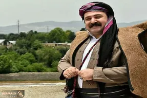 آواز ریتمیک؛ اجرای آهنگ کردی شاد و رقص درار توسط نورالدین بزله که حسابی به دل میشینه