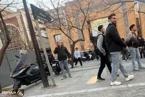 تجمع در محدوده بازار تهران؛ حدود ۱۵۰ نفر در خیابان ناصر خسرو شعار دادند