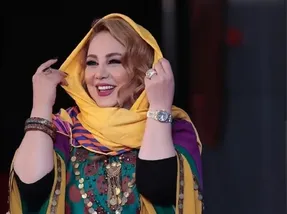 جشن تولد بهنوش بختیاری با کیک آب طلا!